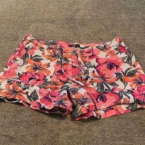 Gap women’s shorts; size 6